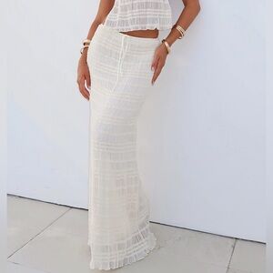 NWOT - white maxi skirt